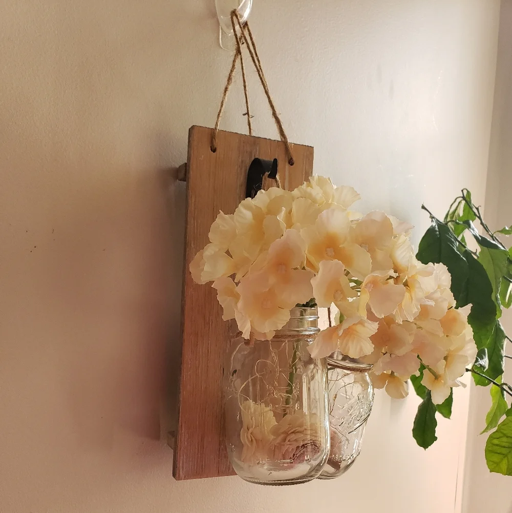 Lighted Cottagecore Farmhouse Mason Jar Hanging Floral Wall Accent Decor Set